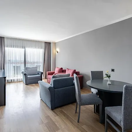 Odelia Κουσάντασι